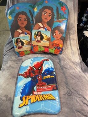 Disney Moana Kickboards (Set of 2) + Marvel Spider-Man Kickboard